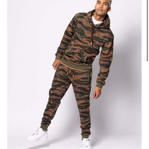 Young & Reckless hoodie